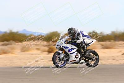 media/Jan-16-2022-CVMA (Sun) [[7f3d92989d]]/Race 8 Supersport Shootout/